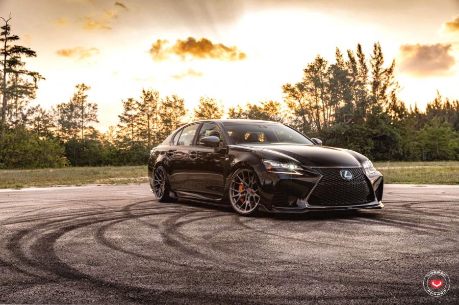 Lexus GS F on Vossen Wheels (M-X3) 2019 года  (фото 1 из 25)